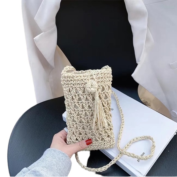 Vintage Style Crochet Vacation Crossbody Purse - Picture 3 of 5